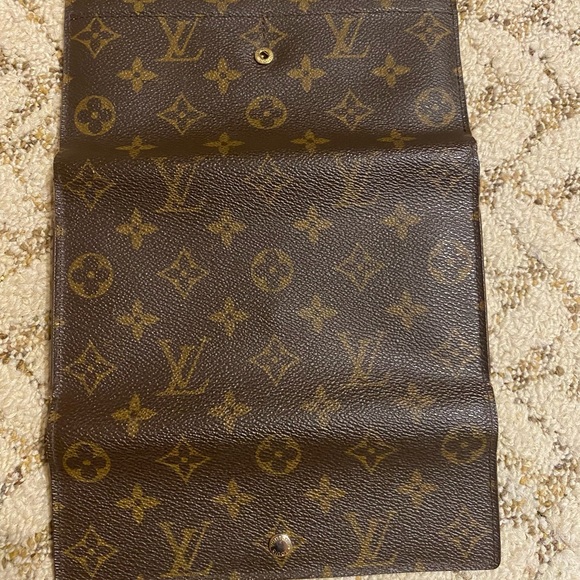 Louis Vuitton wallet - Picture 11 of 11